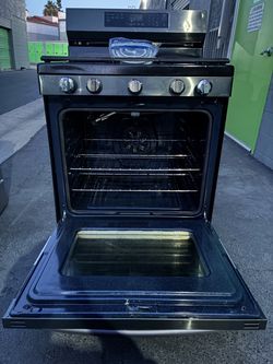 Stainless Steel Gas Range with Convection Oven