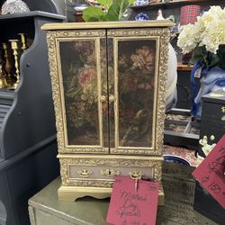 Jewelry Boxes And Jewelry Armoire/Cabinets