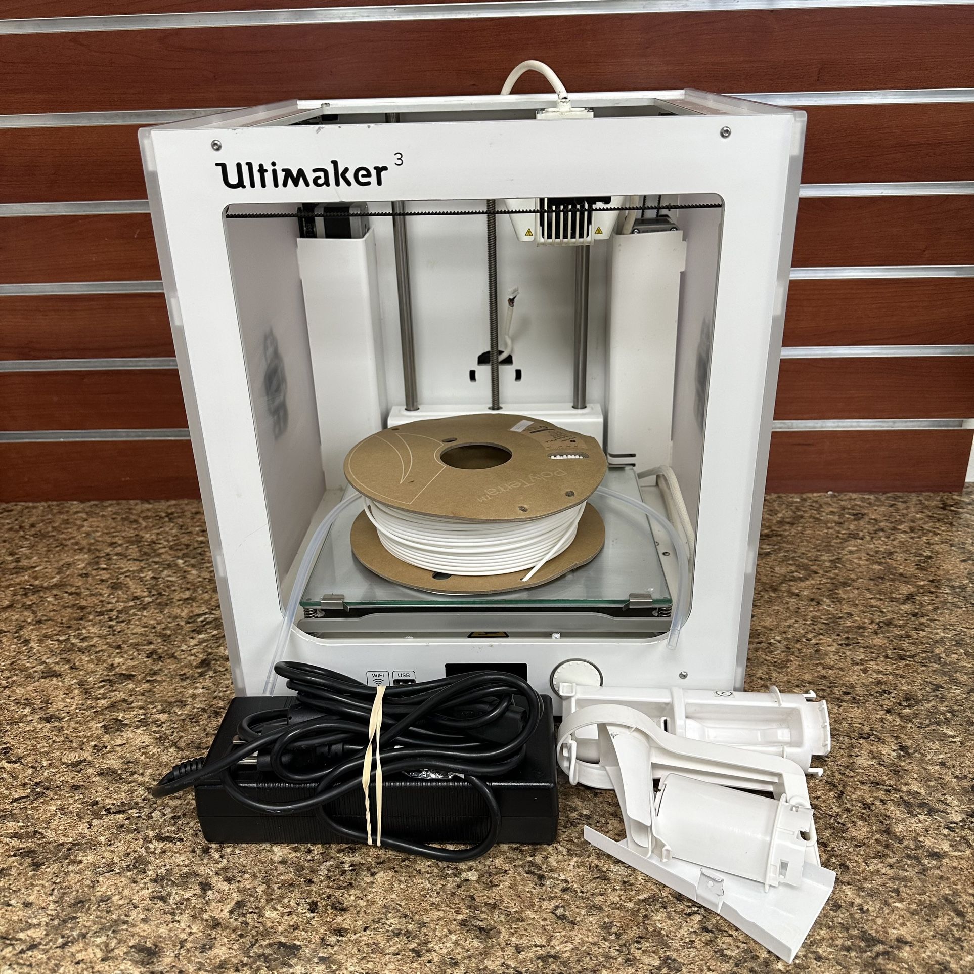 ULTIMAKER 3 3D PRINTER
