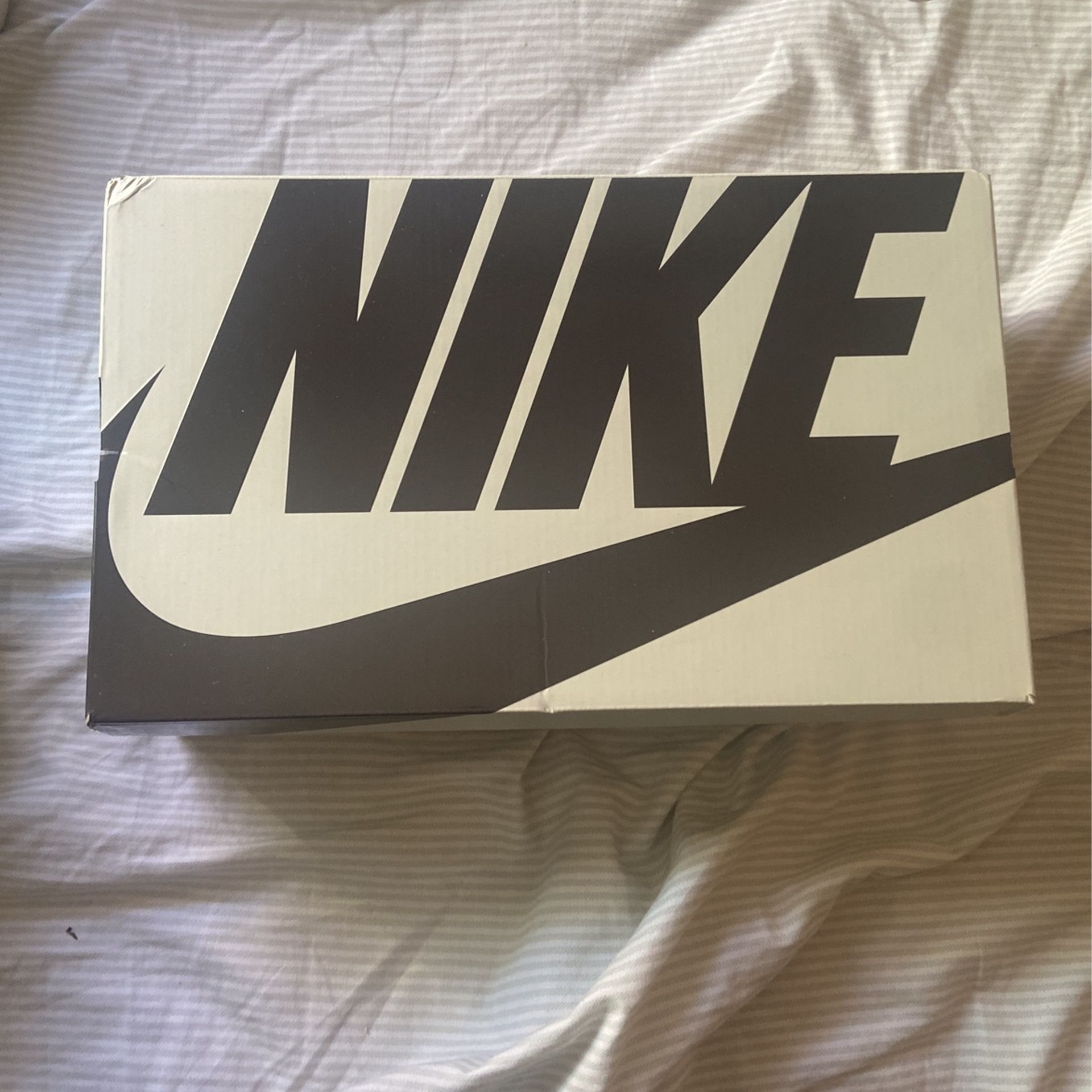 Unreleased, Book 1 Basketball, Halloween, Shoes (they glow in the dark