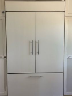 48" Classic French Door Refrigerator/Freezer