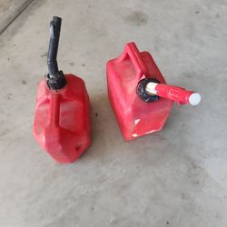 10 Dollars Firm Each Gas Can