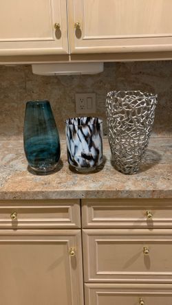 3 Vases - Excellent Condition