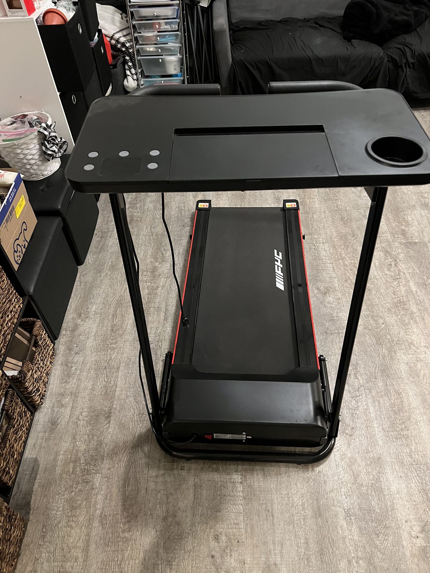 Treadmill W/tray