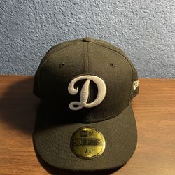 D Dodgers Hat Size 7 1/8 New Era