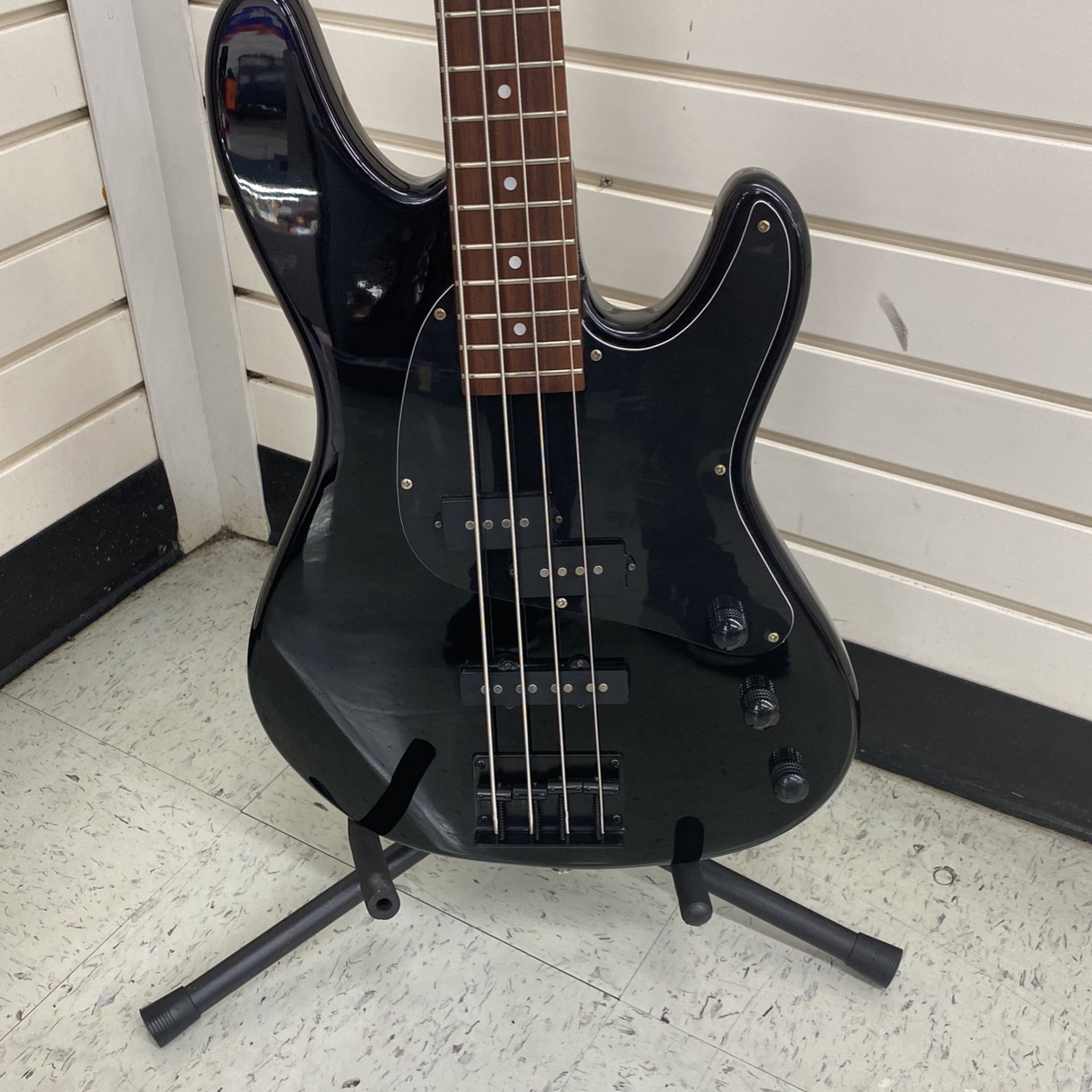 Ibanez Bass