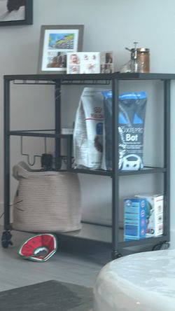 Bar cart in good condition
