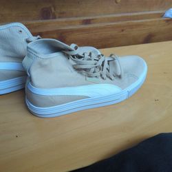 Brand New Never Worn Puma Buty Ever Mid Size 10 MEN Canvas Mid Mens Sneakers Shoes Tan And White New