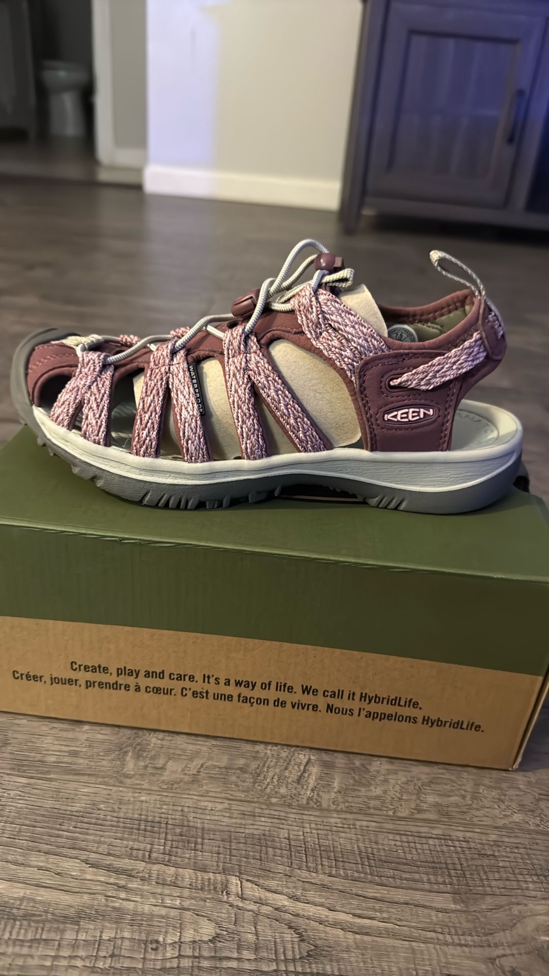 Keen 7.5 Women Sandals 