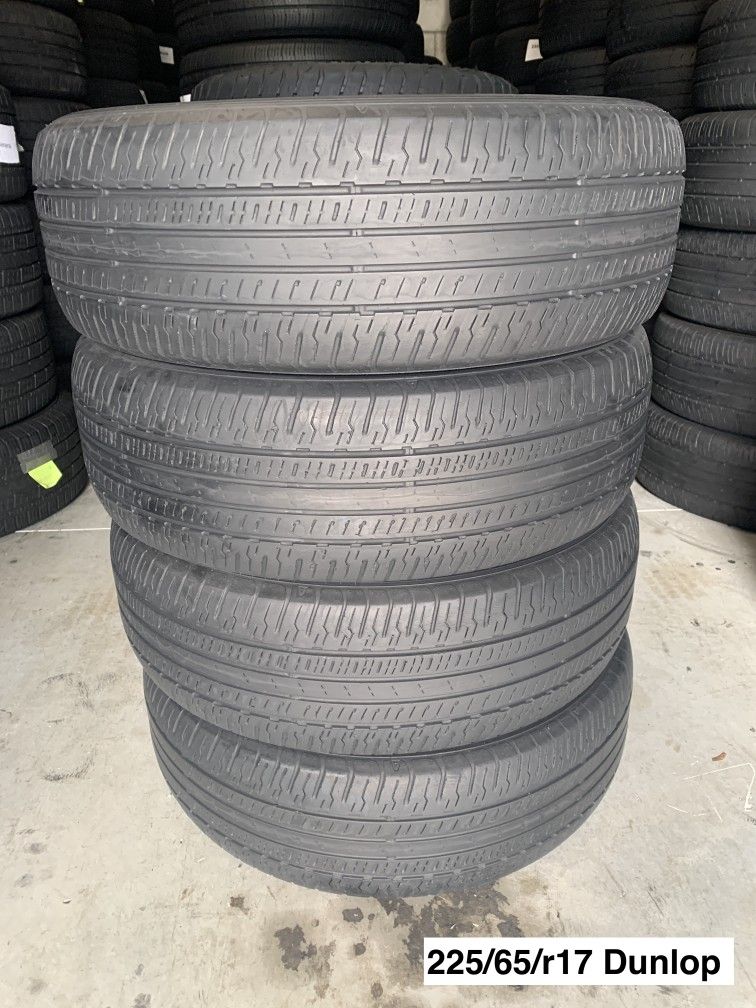 225/65/r17 Dunlop ALL FOUR (4) TIRES