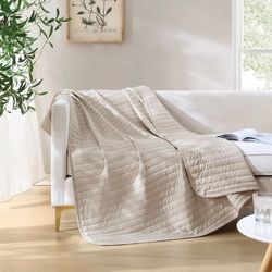 Brand New Swift Home Cooling Quilted Throw Blanket 60x70 (Oatmilk) – In Packaging