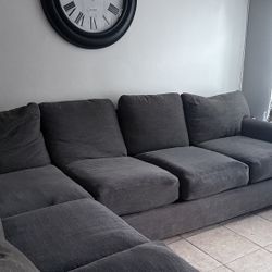 Sectional Couch With Ottoman 