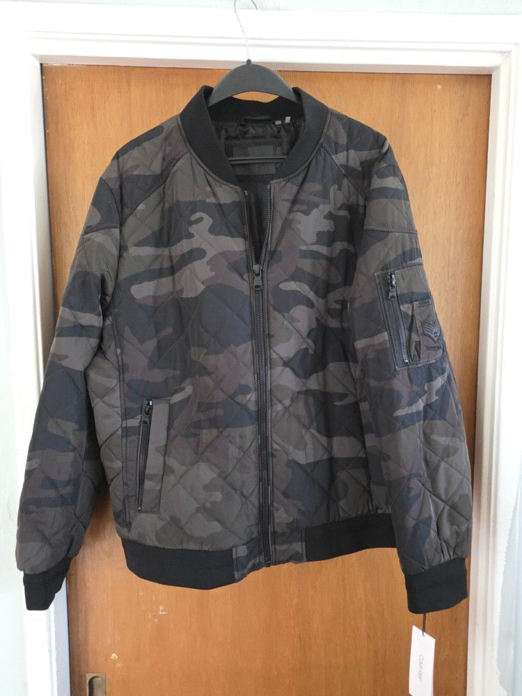 Man's Calvin Klein XL Jacket Army Camouflage Bomber Quilted New