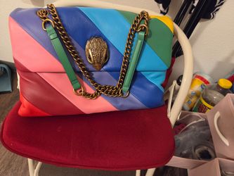 https://offerup.com/redirect/?o=TmV3LmNvYWNo womens
