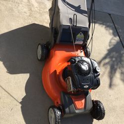 Husqvarna Self Propelled Gas Lawnmower 