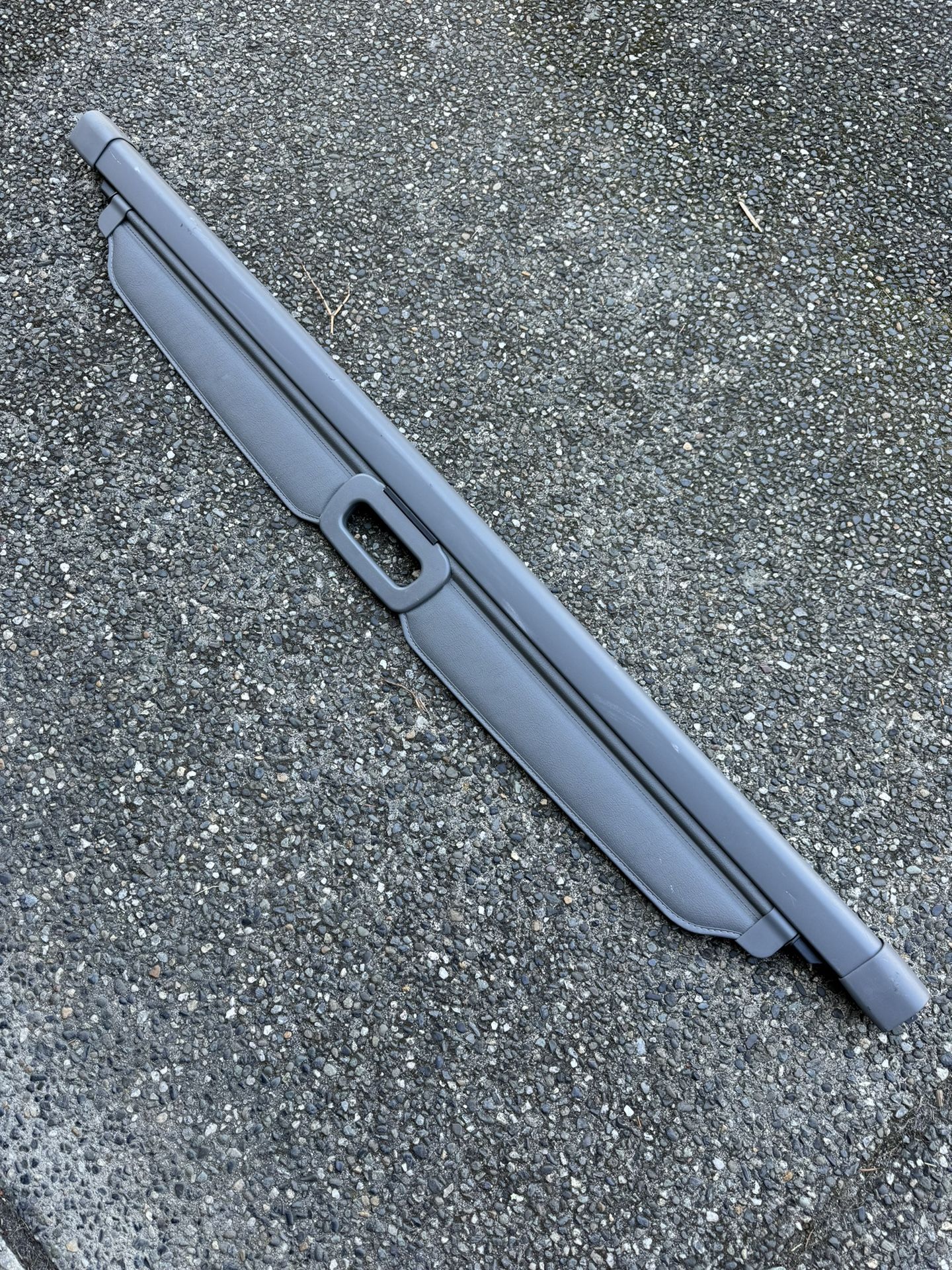 Jeep Grand Cherokee Rear Storage Cover