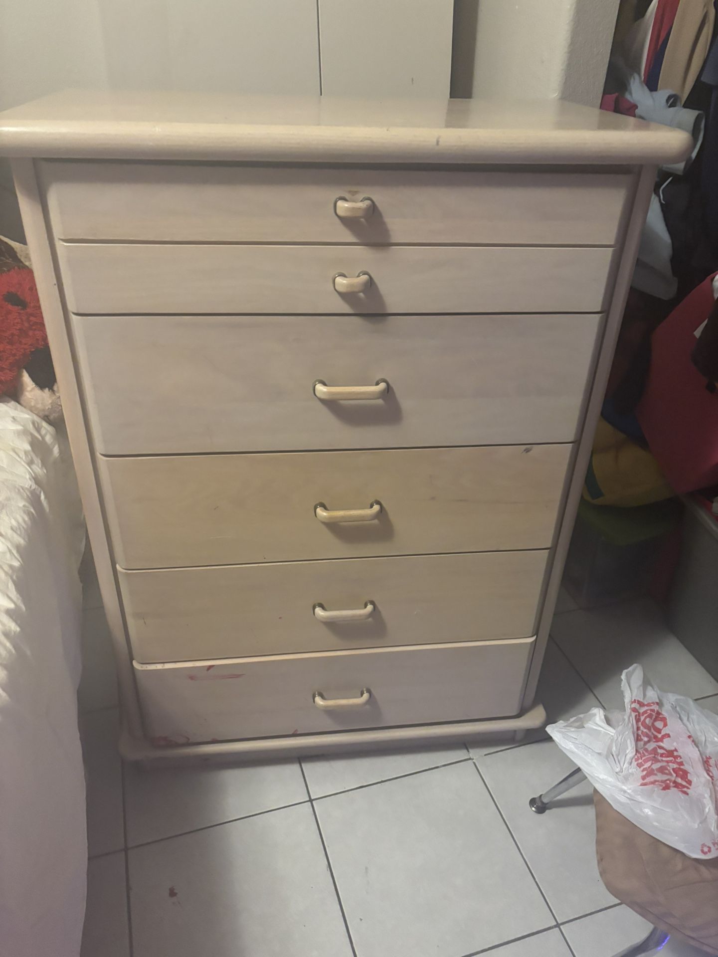 5 Drawer Dresser