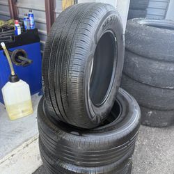 Nexen Tires 235/65/17 