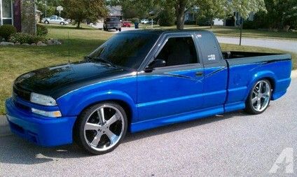 Factory Xtreme ground effects for 2nd gen extended cab s10