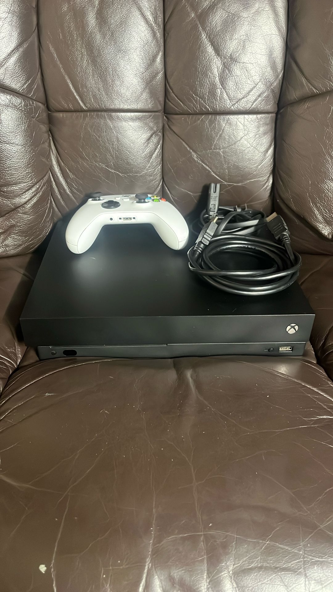Xbox one X 1TB