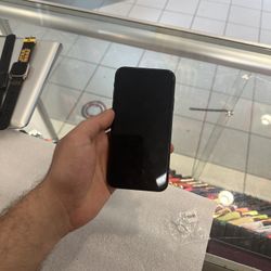 I phone XR unlocked 64GB