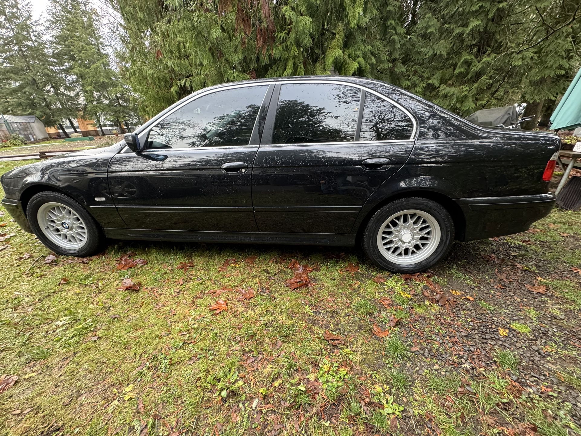 2001 BMW 525i