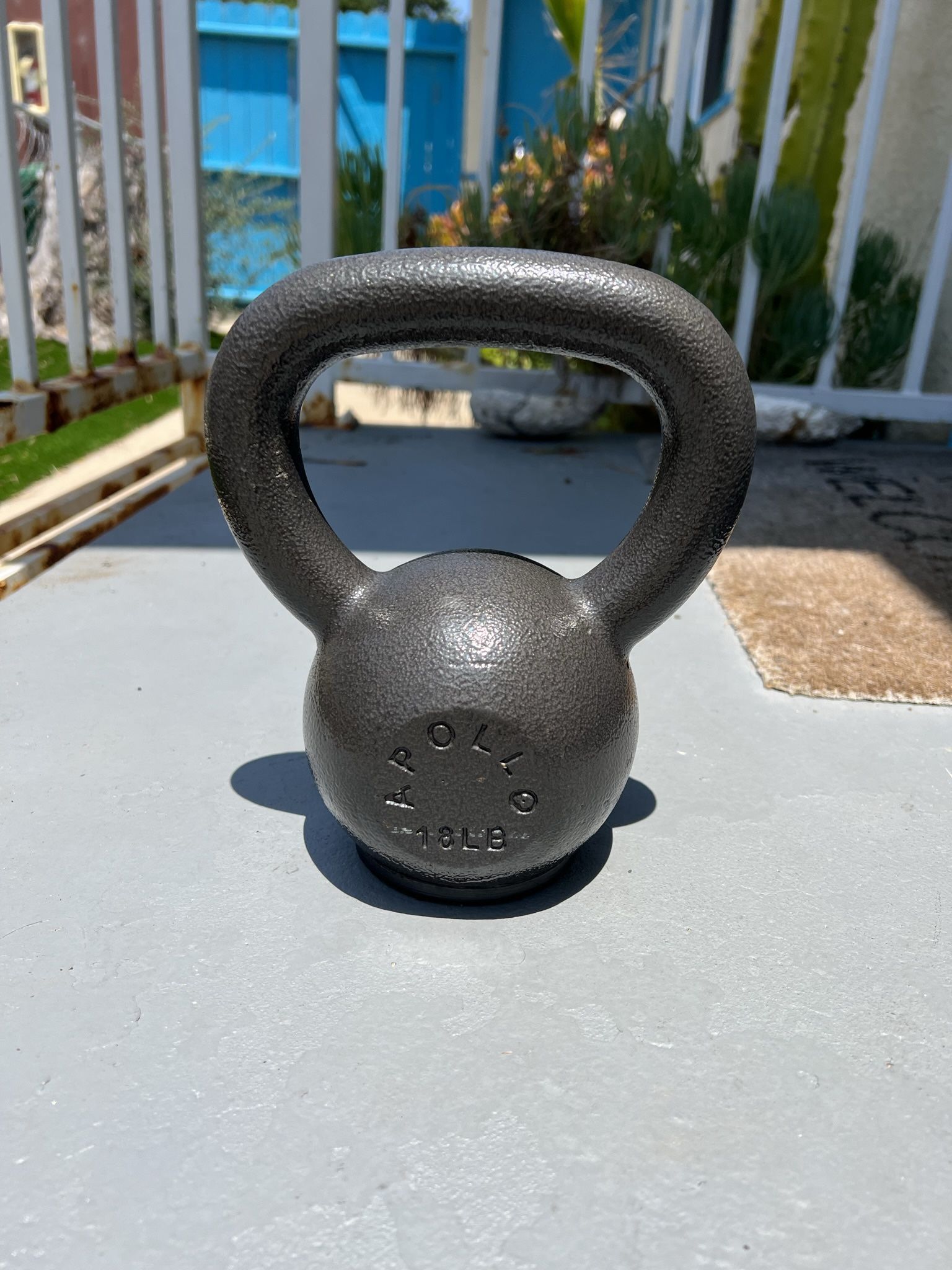 18 Pound Kettlebell for Sale in San Diego, CA OfferUp
