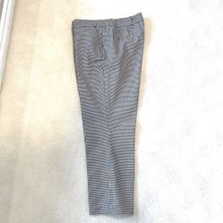 DALIA BLACK WHITE CHECKED PANTS SIZE 12 FLAT FRONT with side pockets   