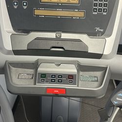Treadmil TF40