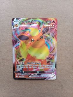 Pokémon Evolving Skies Flareon VMAX 018/203 Full Art LP