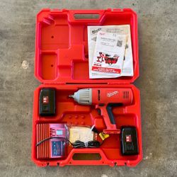 Milwaukee Heavy Duty Wrench Impact 1/2" 18V Tool Kit