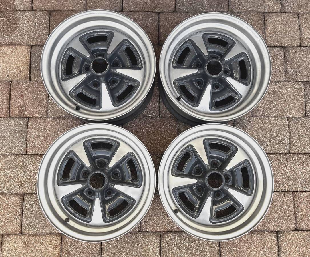 PONTIAC RALLY II WHEEL SET STAGGERED 15X6 15X7 VERY NICE GTO LEMANS