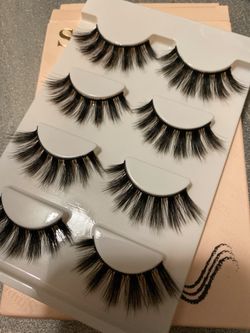 Pack of lashes