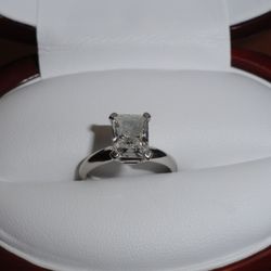 14k Gold 1.75 Carat Rectangular Brilliant Cut Diamond  Engagement Ring 