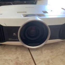 Epson PowerLite Home Cinema 5010e Full HD Projector