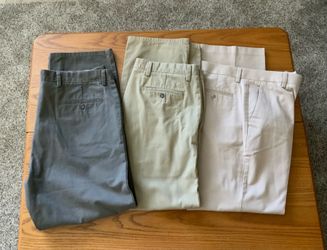 Men’s Dockers  38X 32 - 3 Pairs