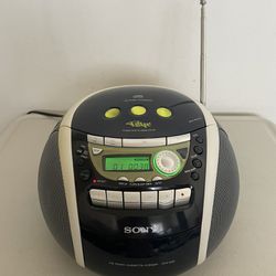 Sony PSYC CD Radio Cassette Recorder CFD-E95 Portable Stereo Boombox AM/FM Radio
