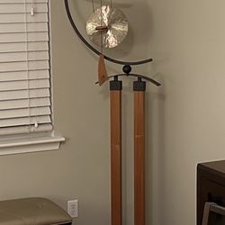 Emperor Gong With Stand