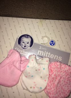 Newborn baby girl 3 pack of mittens