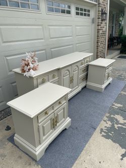 Stunning Stanley 3Piece Dresser Set