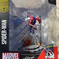 MCFARLANE TOYS THE AMAZING SPIDER-MAN GOLD LABEL ISSUE 302 AUTOGRAPH SERIES . 