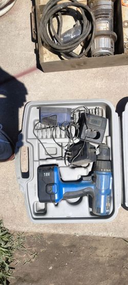 Battery charge drill comes with everything complete