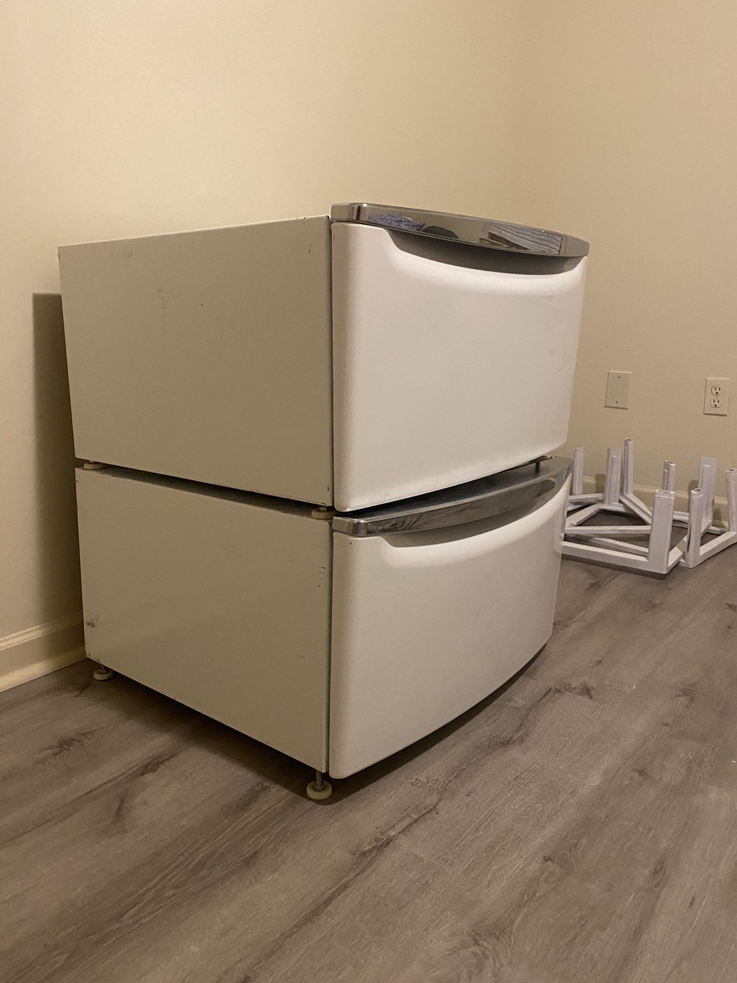 Platforms for Washer/Dryer