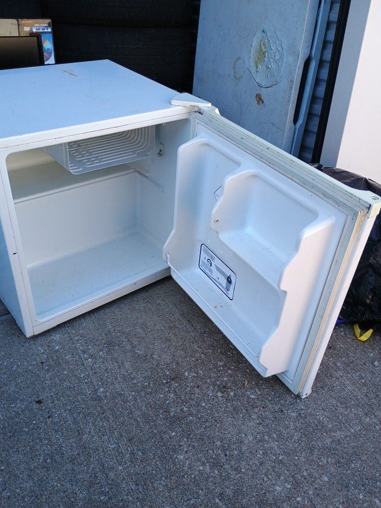 Mini Fridge