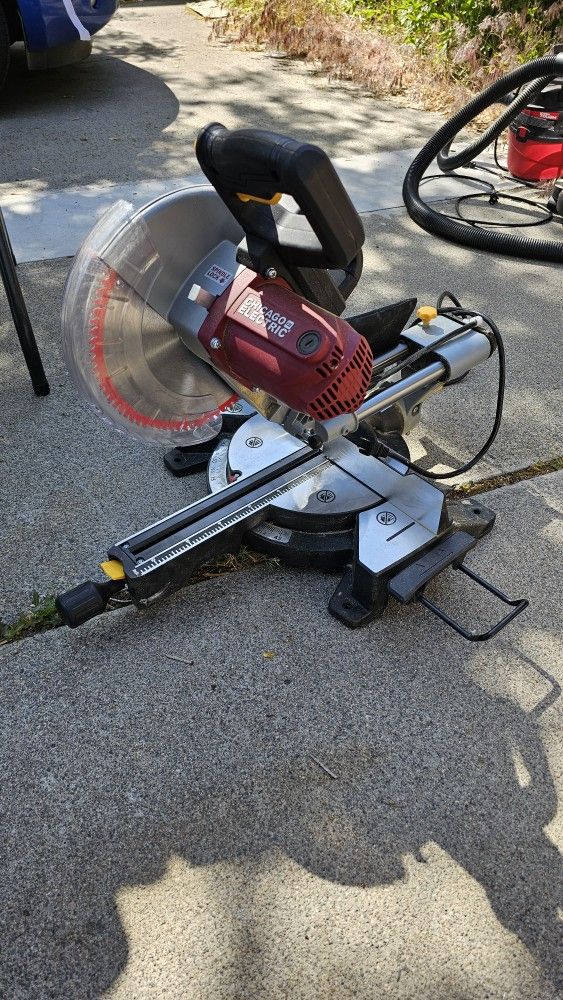 10" Sliding Compound Miter Saw
