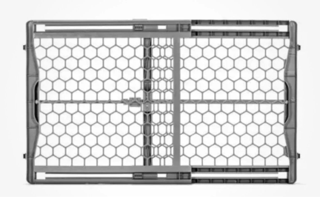 Regalo Expandable Plastic Baby Gate
