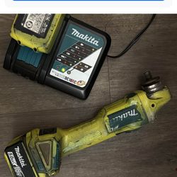 Makita battery's (2 18v 5.Oah) and charger