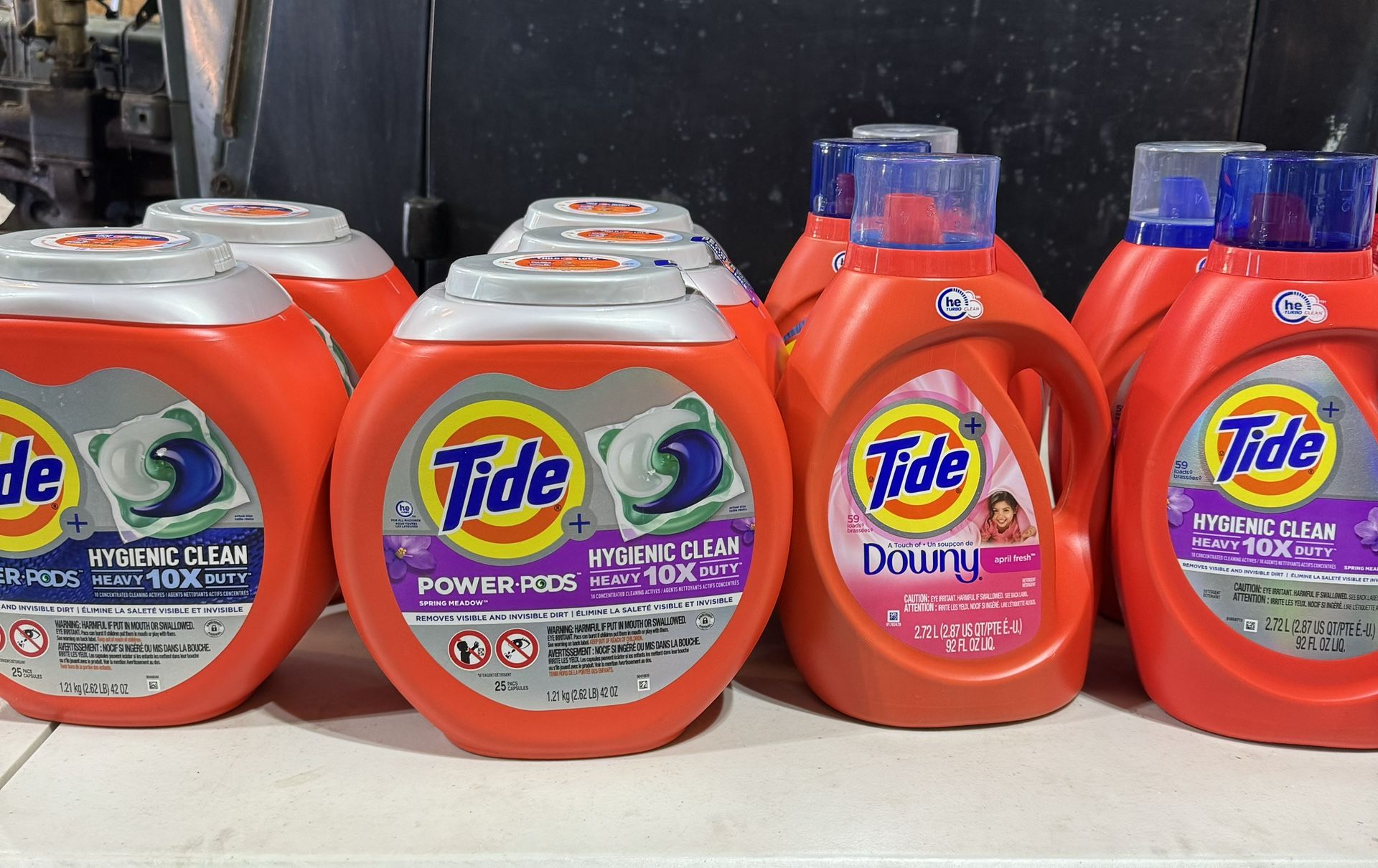 Tide Pods & Liquid 