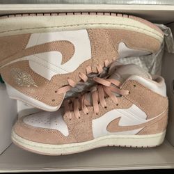 Air Jordan 1 Mid