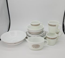 Vintage Corelle Corning Woodland Brown  24-Pc W/Serving Bowl & Gravy Boat 